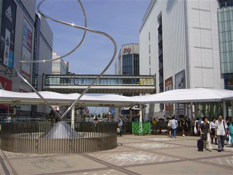 JR町田駅オブジェ