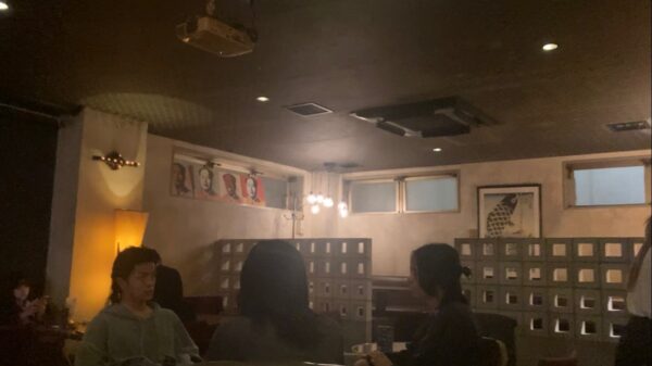 渋谷のカフェ